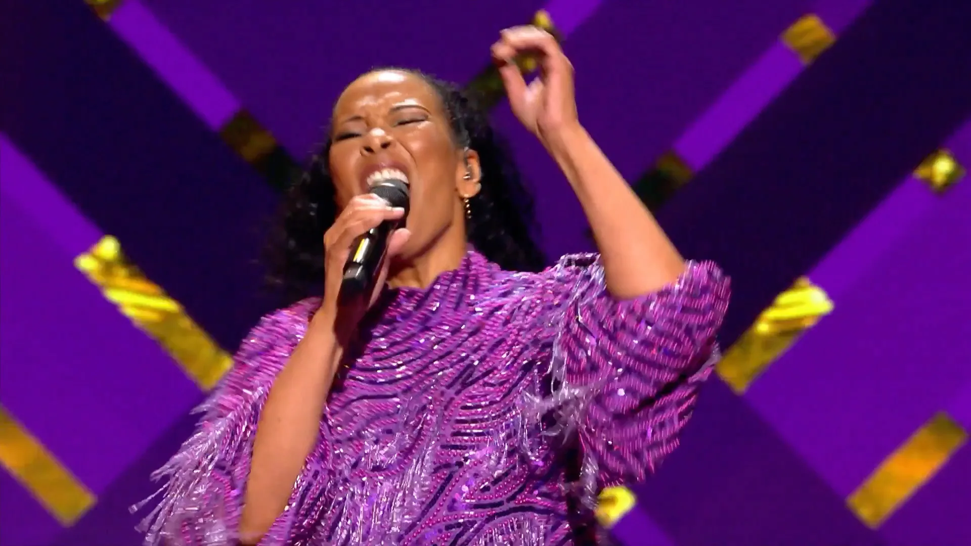 Ingrid Simons - Proud Mary