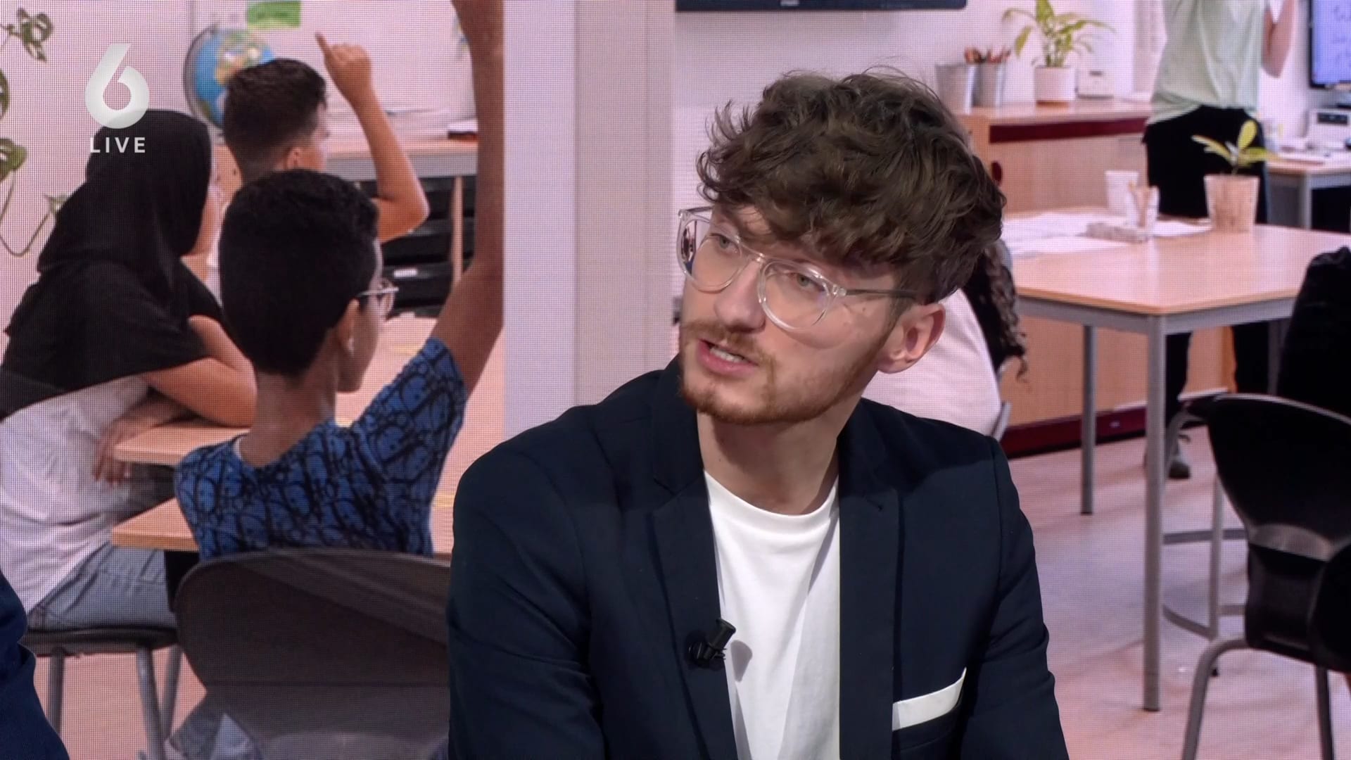 Moeten docenten weer fysiek kunnen ingrijpen in de klas?