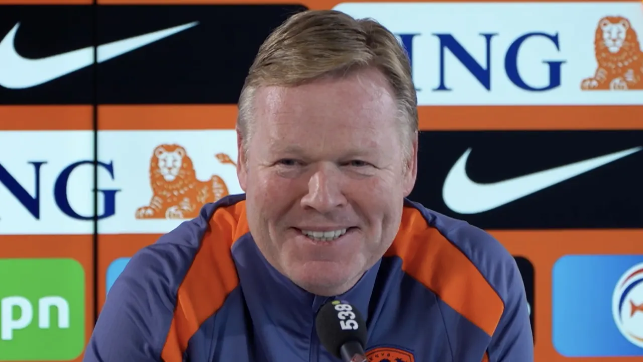 Heeft Koeman - net als Van Gaal deed - oranje onderbroeken meegenomen? 'Die kleur niet, nee!'