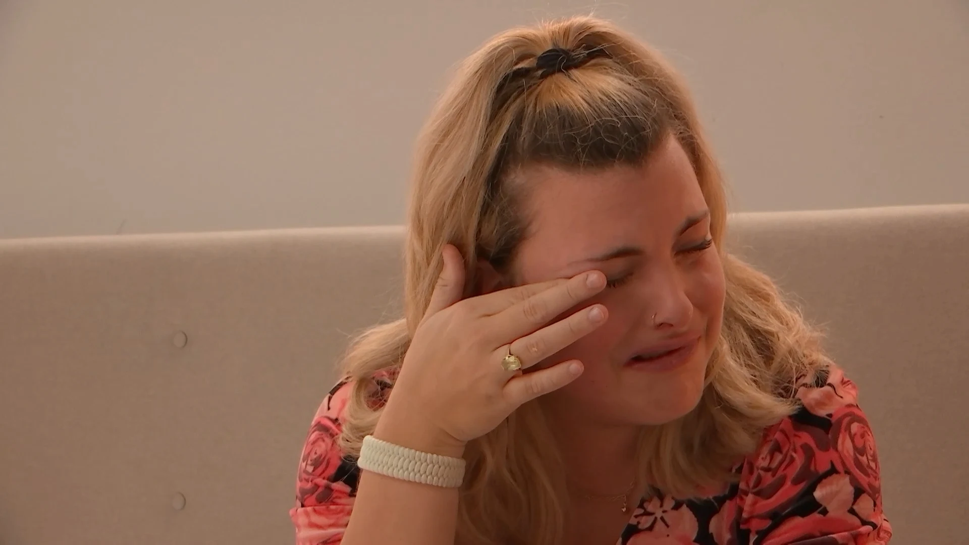 Roma is gekwetst door Floris