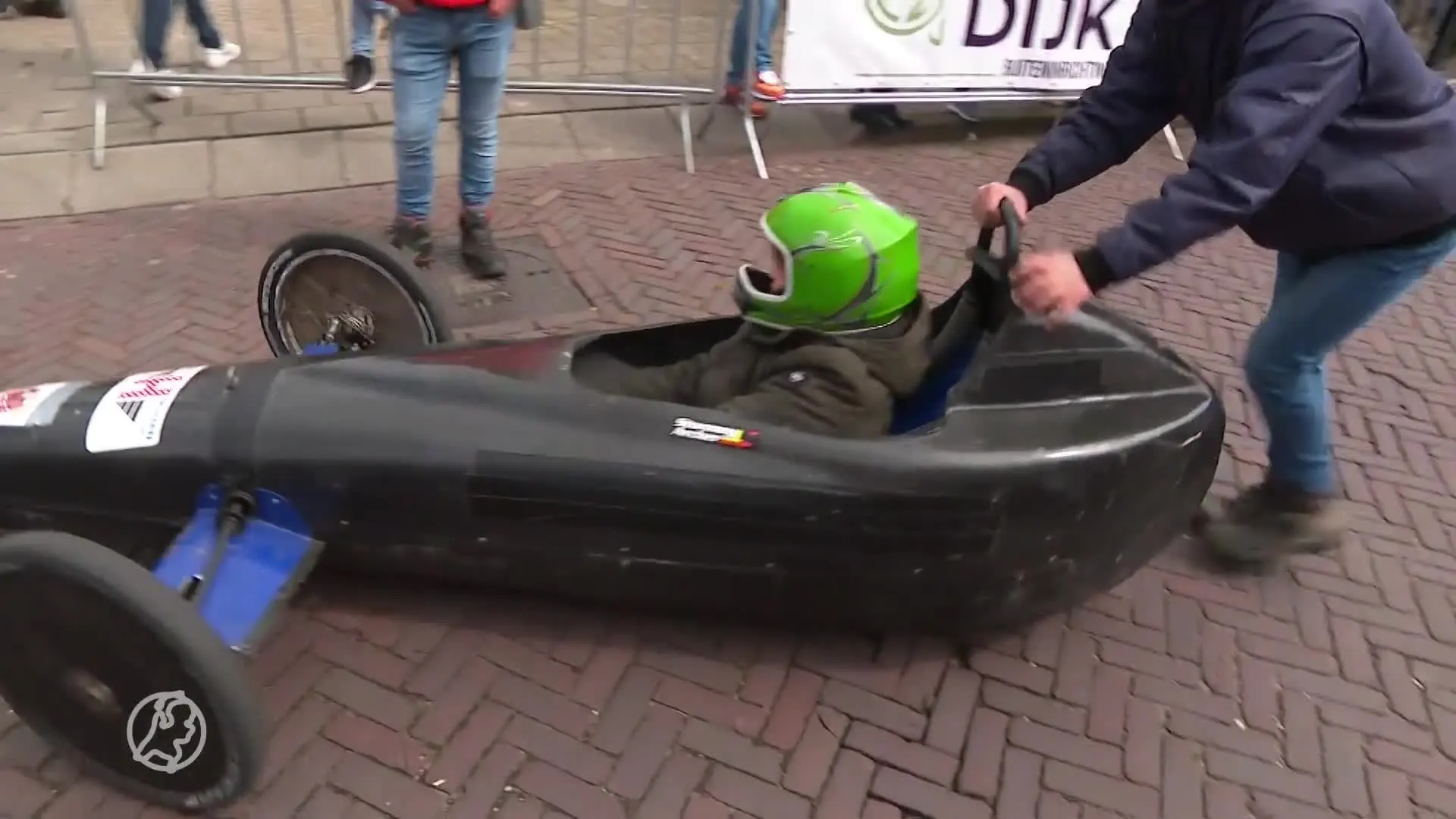 Zeepkistenrace beleeft zesde editie in Ochten: 'Hoogtepunt van Koningsdag'