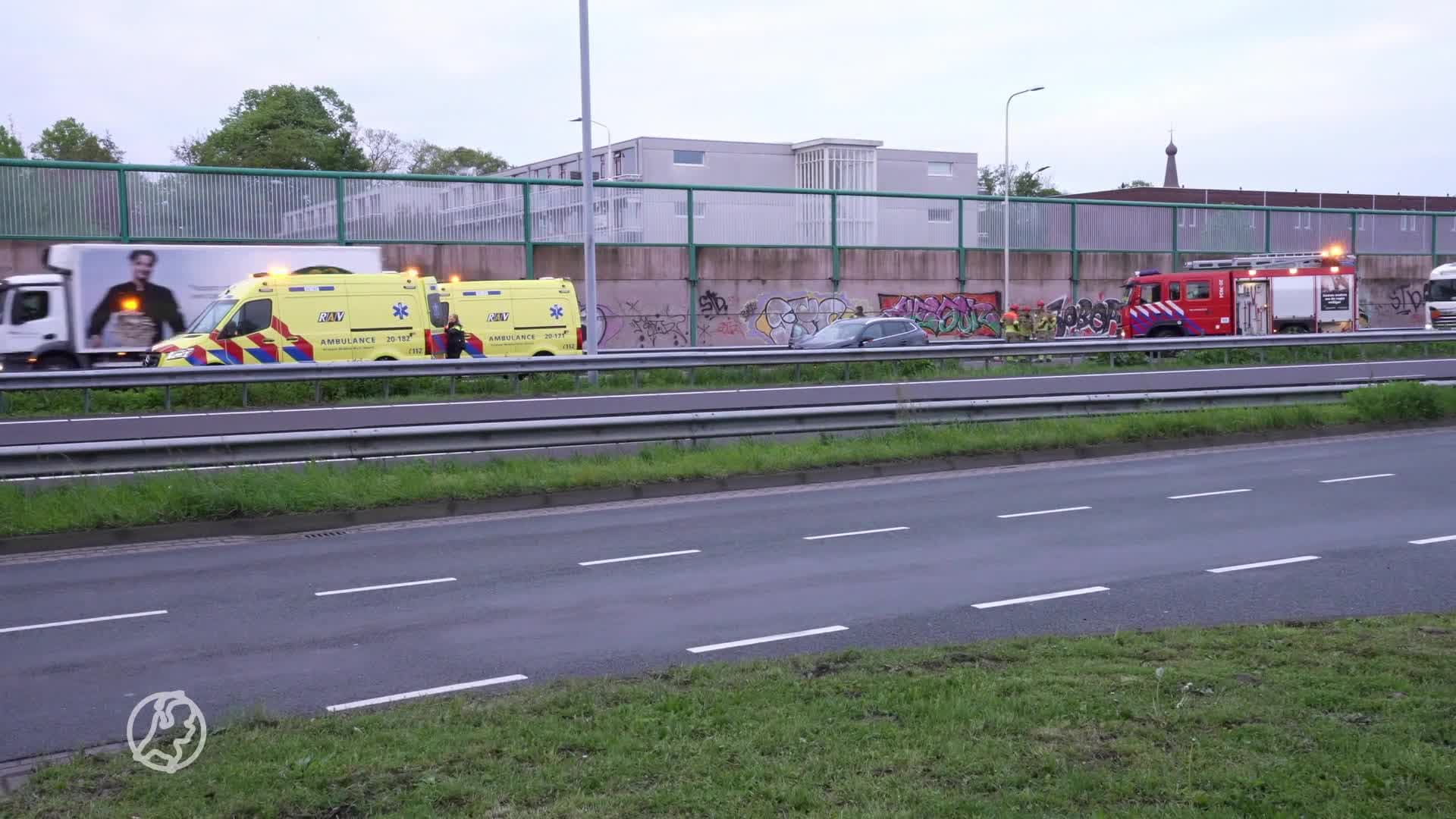 Gewonde door ongeluk op A59, weg dicht bij Waalwijk