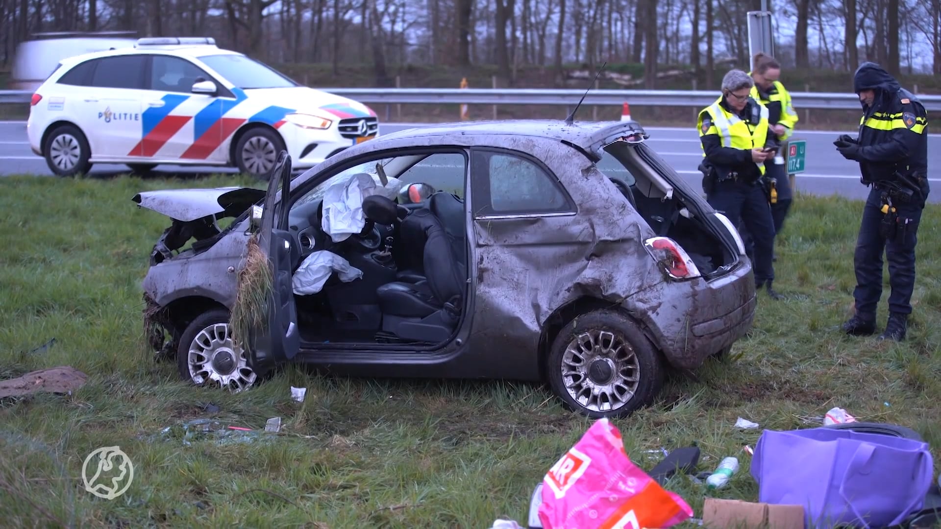 Ongeval bij A1 Bathmen, auto vloog over de kop
