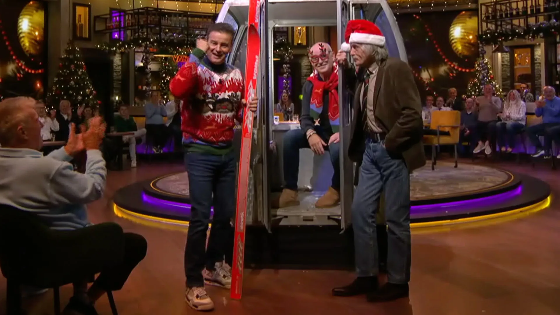 Johan Derksen, Wilfred Genee en René van der Gijp hebben kerstboodschap voor Vandaag Inside-kijkers