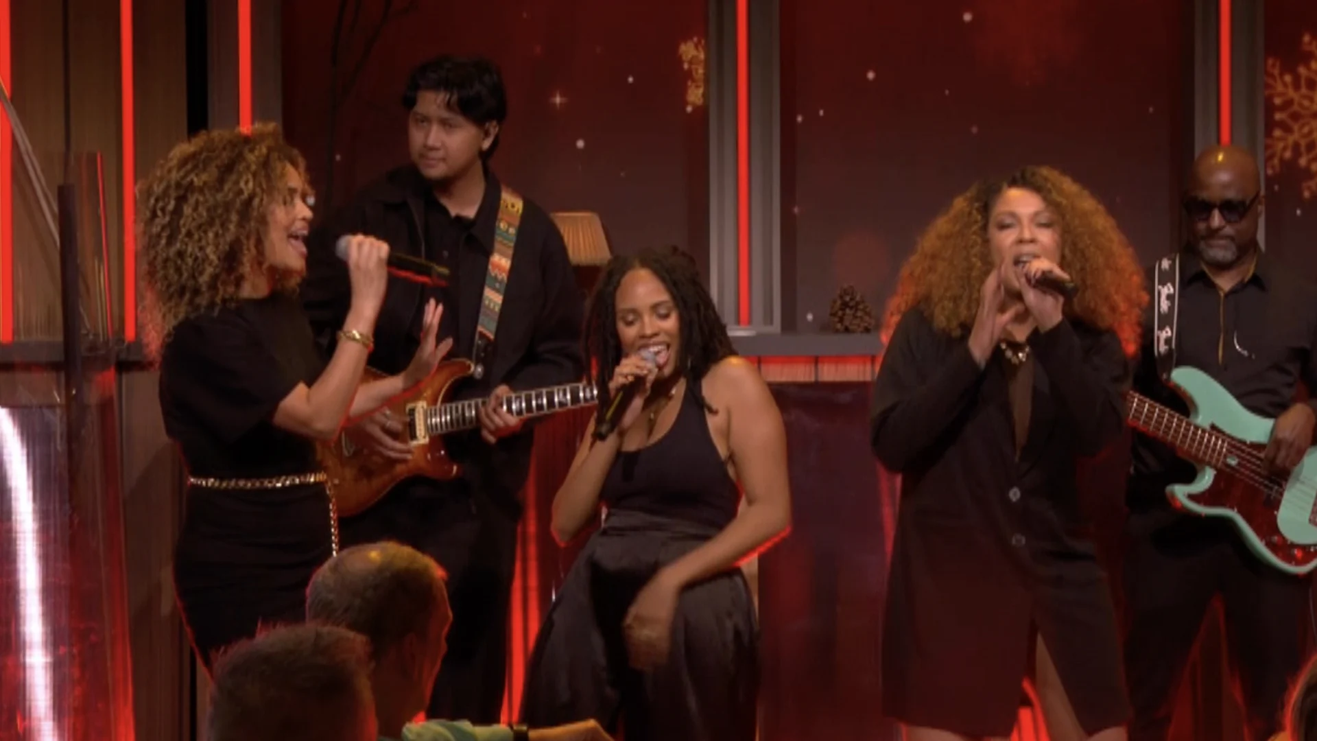 Child of Destiny opent De Oranjewinter met 'Bootylicious!'