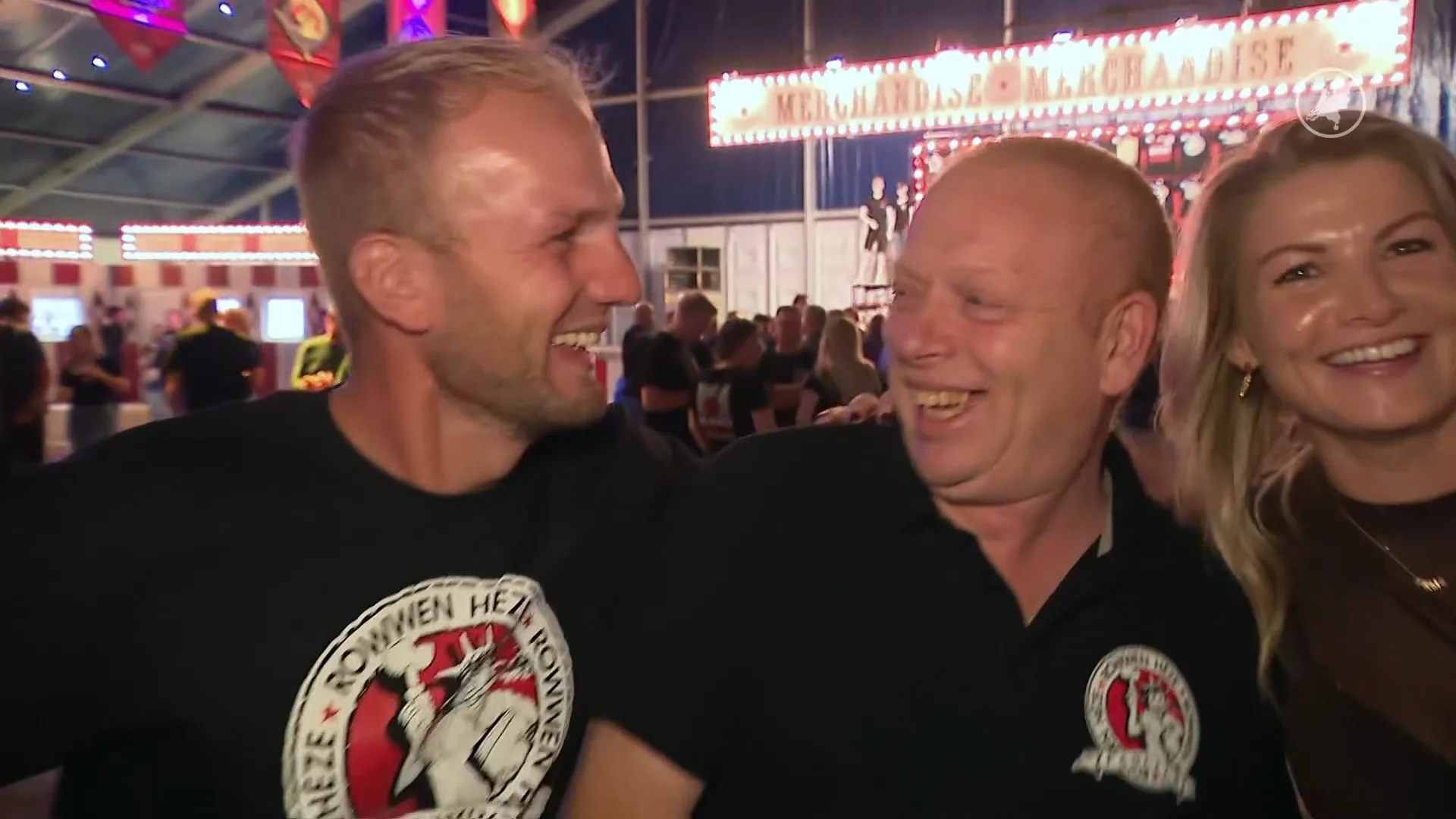 Zaal gaat los bij jubileumconcert band Rowwen Hèze