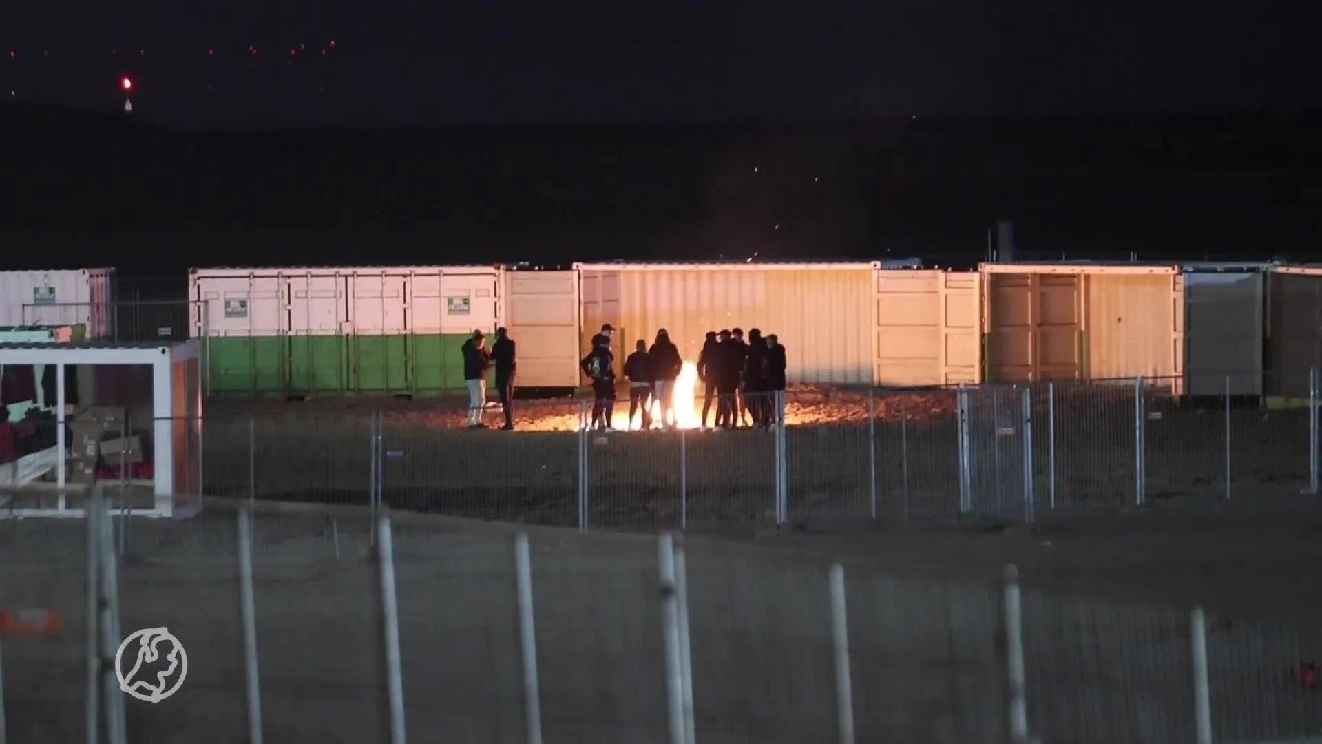 Opbouw vreugdevuren Scheveningen en Duindorp begonnen