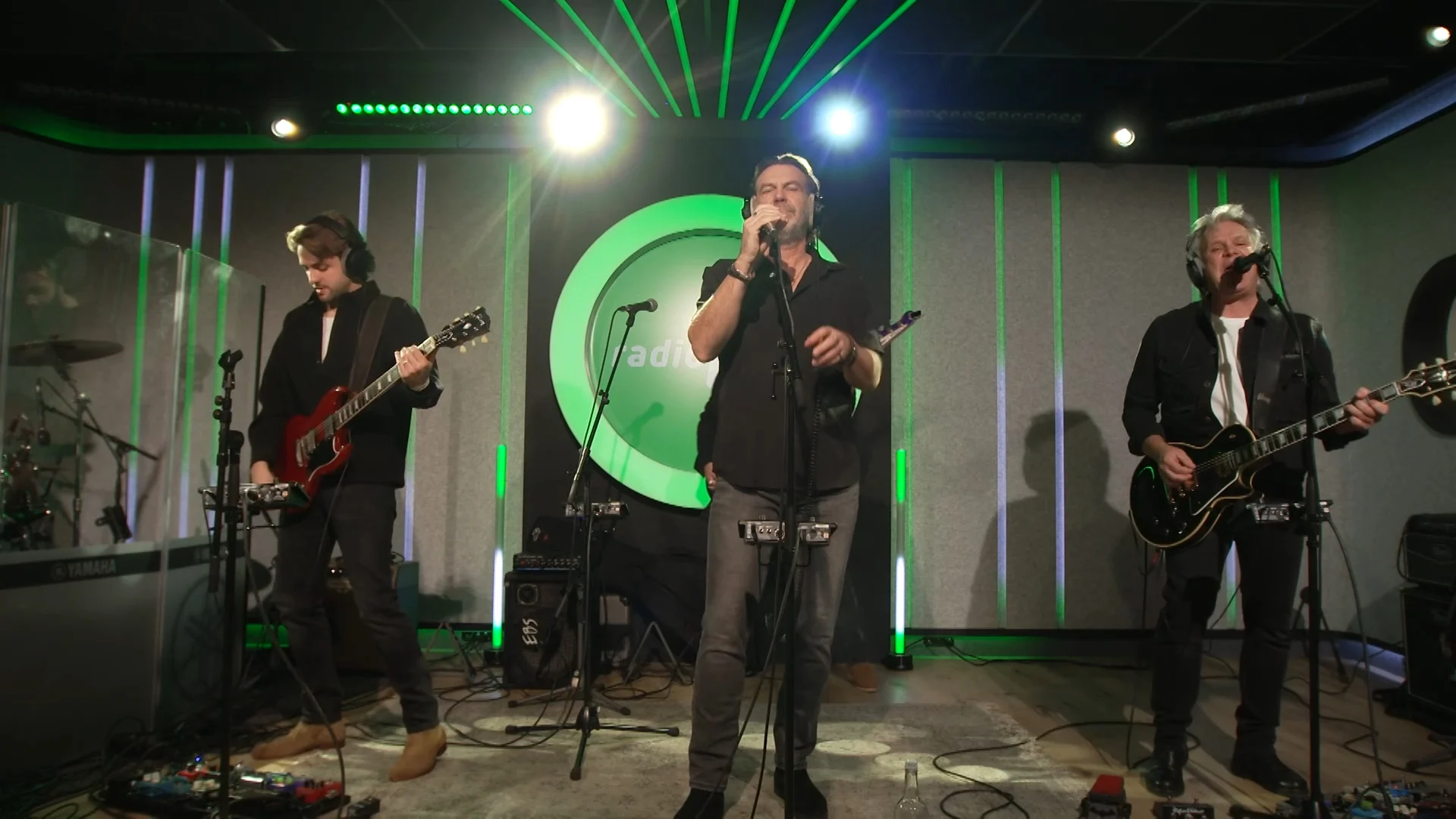 Tributeband Coming On Strong speelt Twilight Zone van Golden Earring bij Gordon & Froukje!