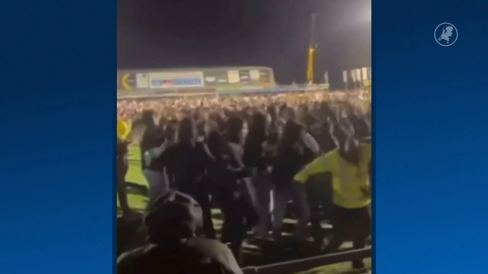 Grote vechtpartij op veld Spakenburg na wedstrijd tegen FC Twente