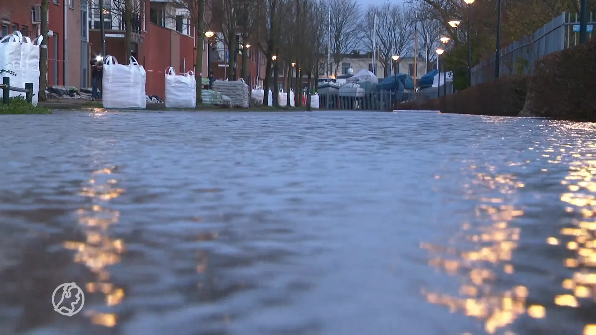 Hoorn houdt voeten droog, maar houdt adem in voor nieuwe piek