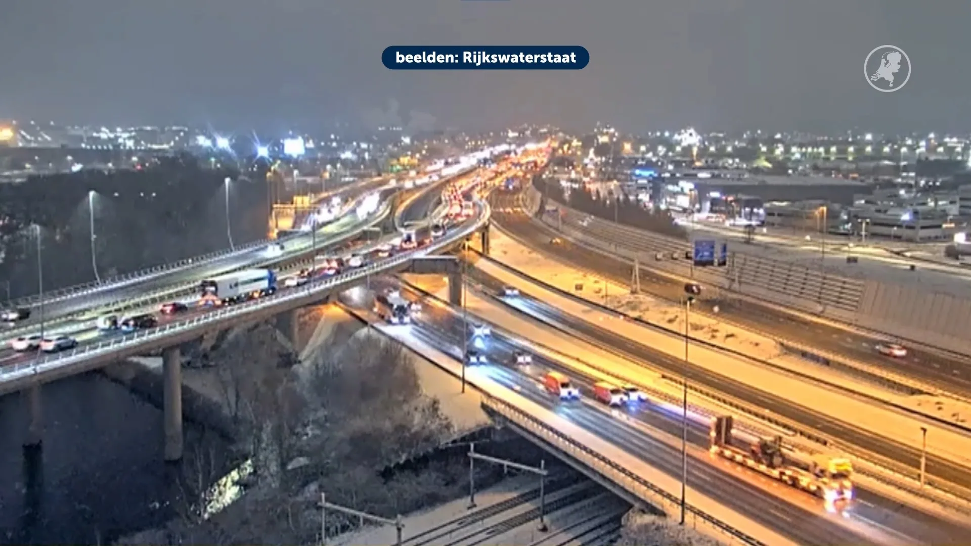 Thuis blijven door sneeuw: wat doet het voor de files?