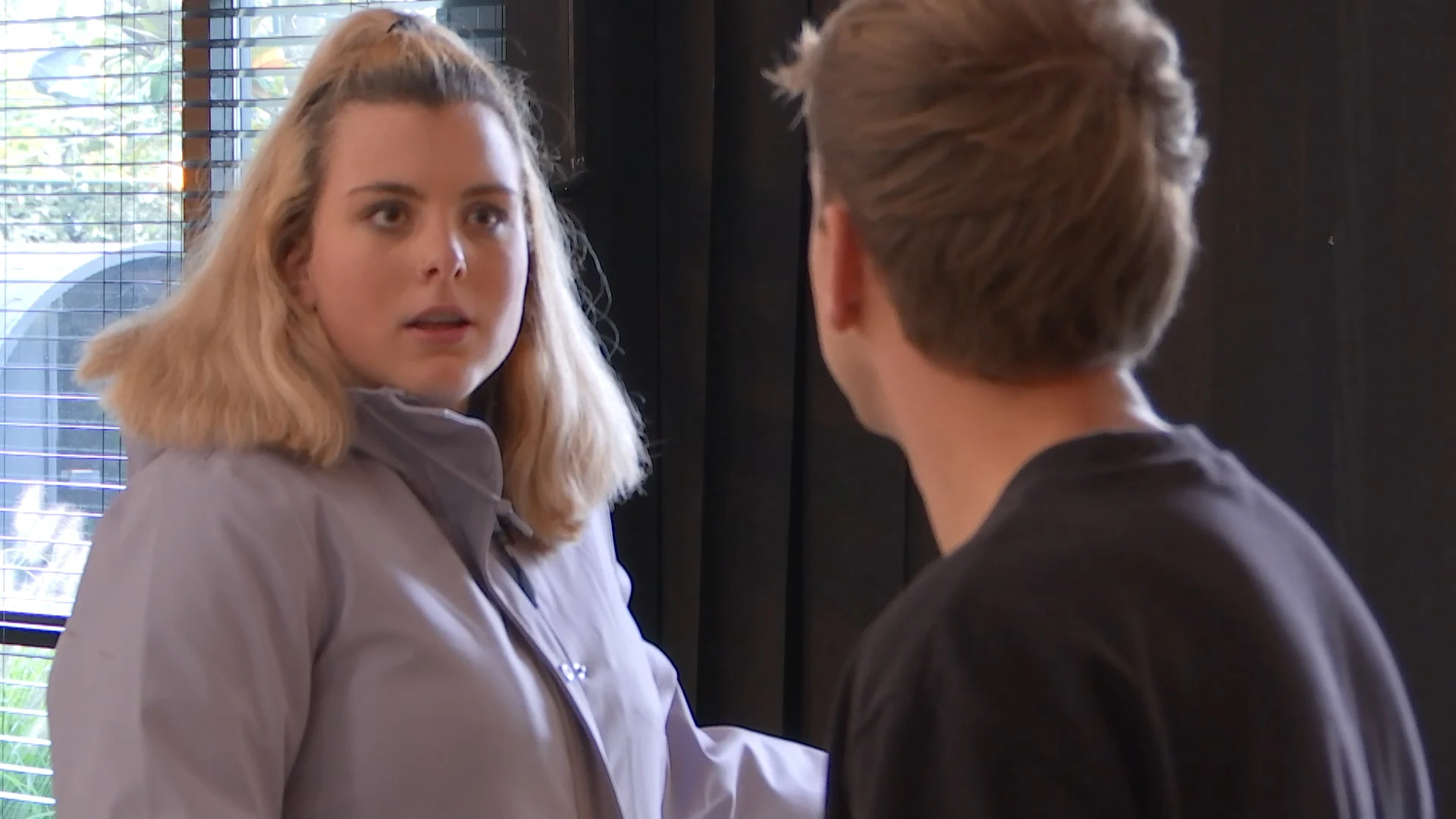 Geert bemiddelt tussen Demi en Roma