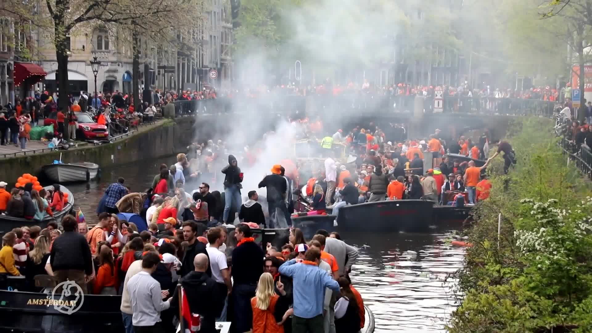 Grote drukte in Amsterdam tijdens Koningsdag 2024
