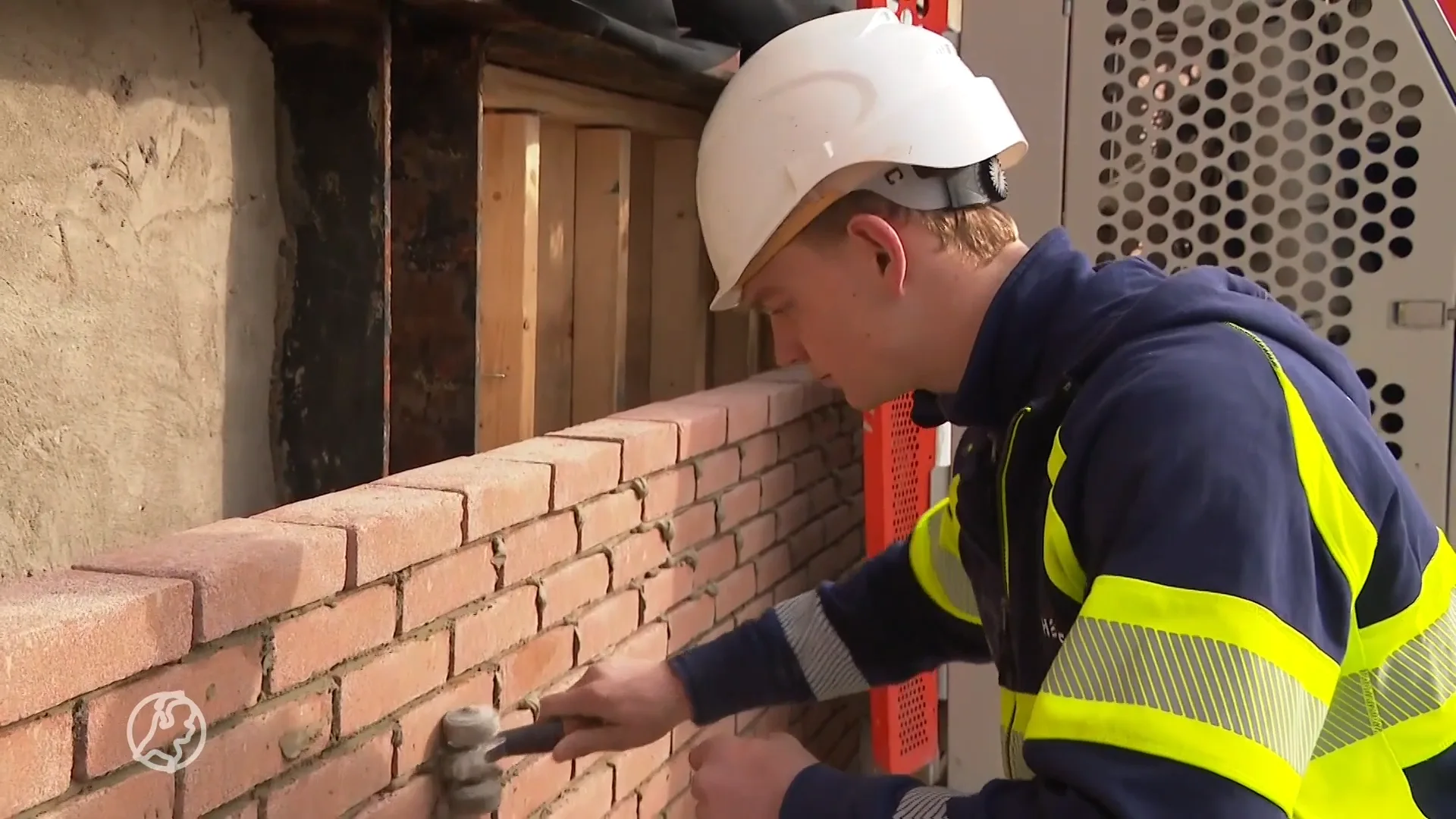 Metselaars geen last meer van een zere rug: maak kennis met de metselrobot
