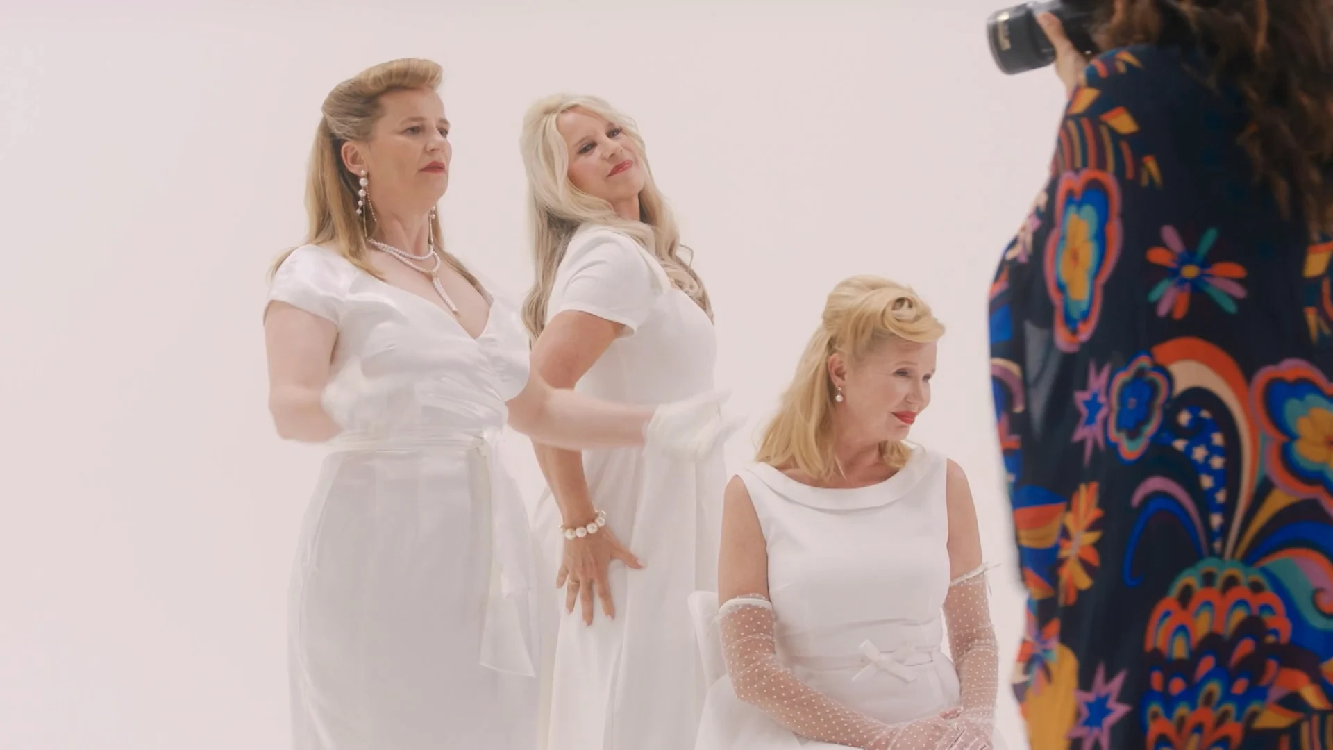 Roelien, Claire en Cheryl zijn model voor Anouks project