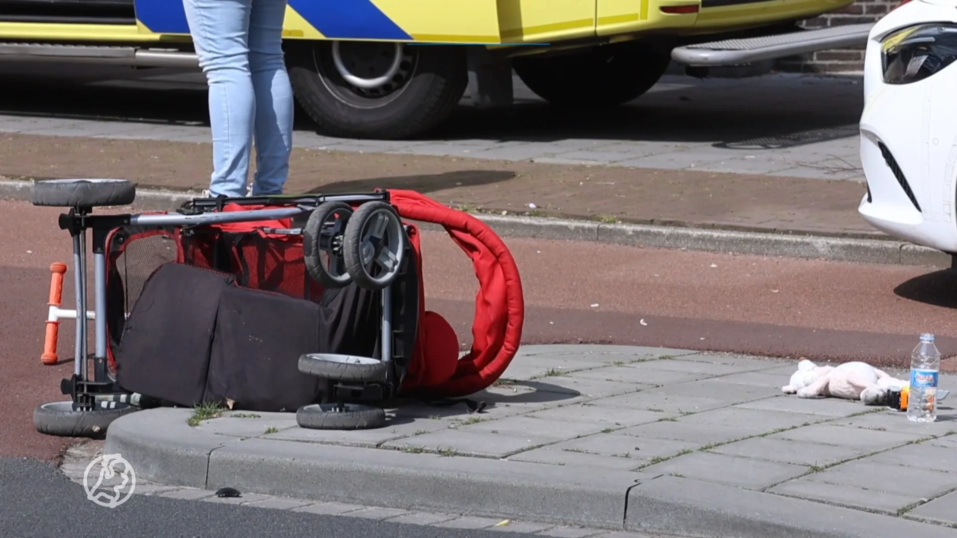 Drie kinderen gewond na ernstig ongeval met kinderwagen in Den Haag