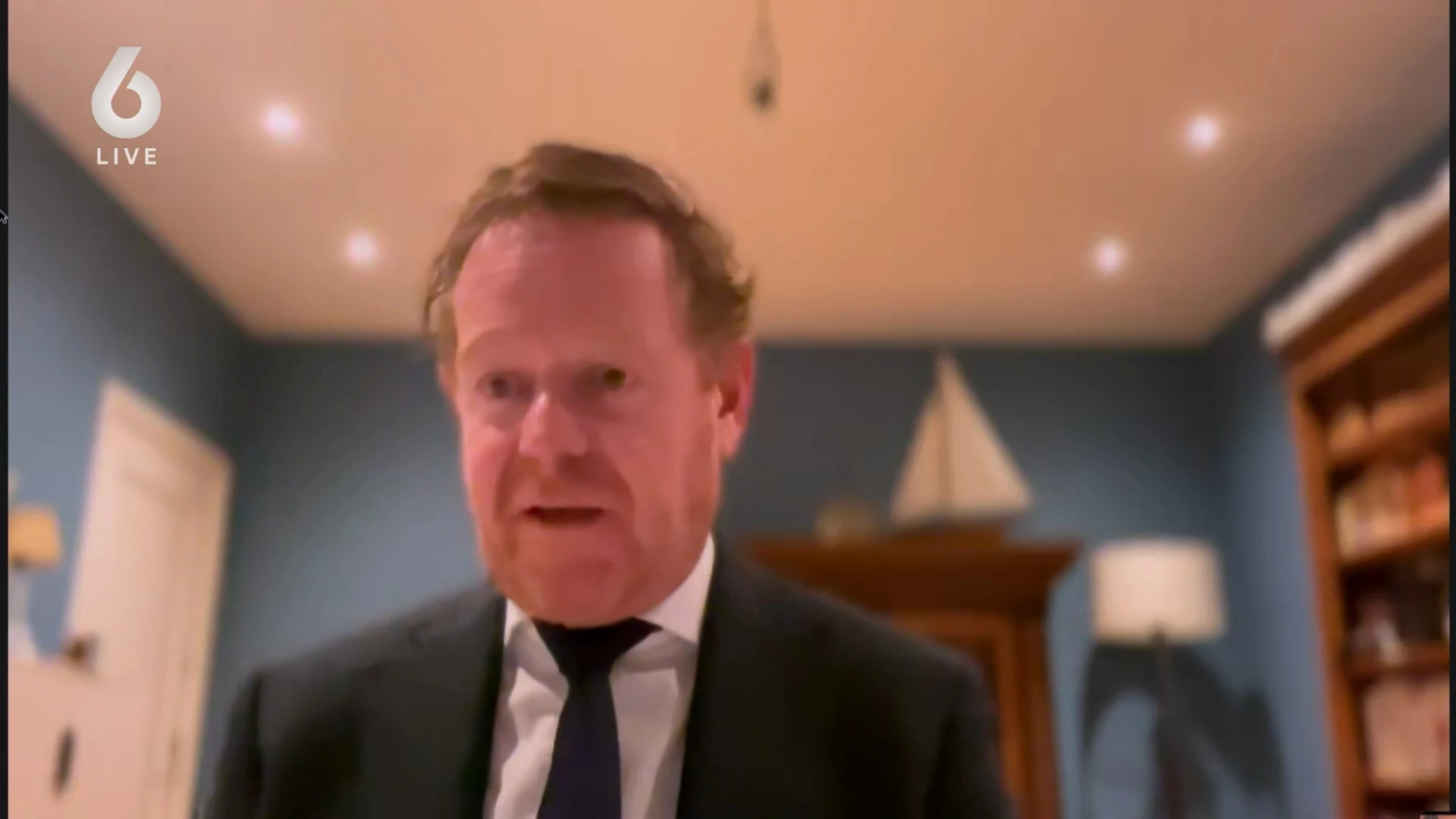 Minister Van Weel kritisch: 'Daarin schiet Europa tekort'