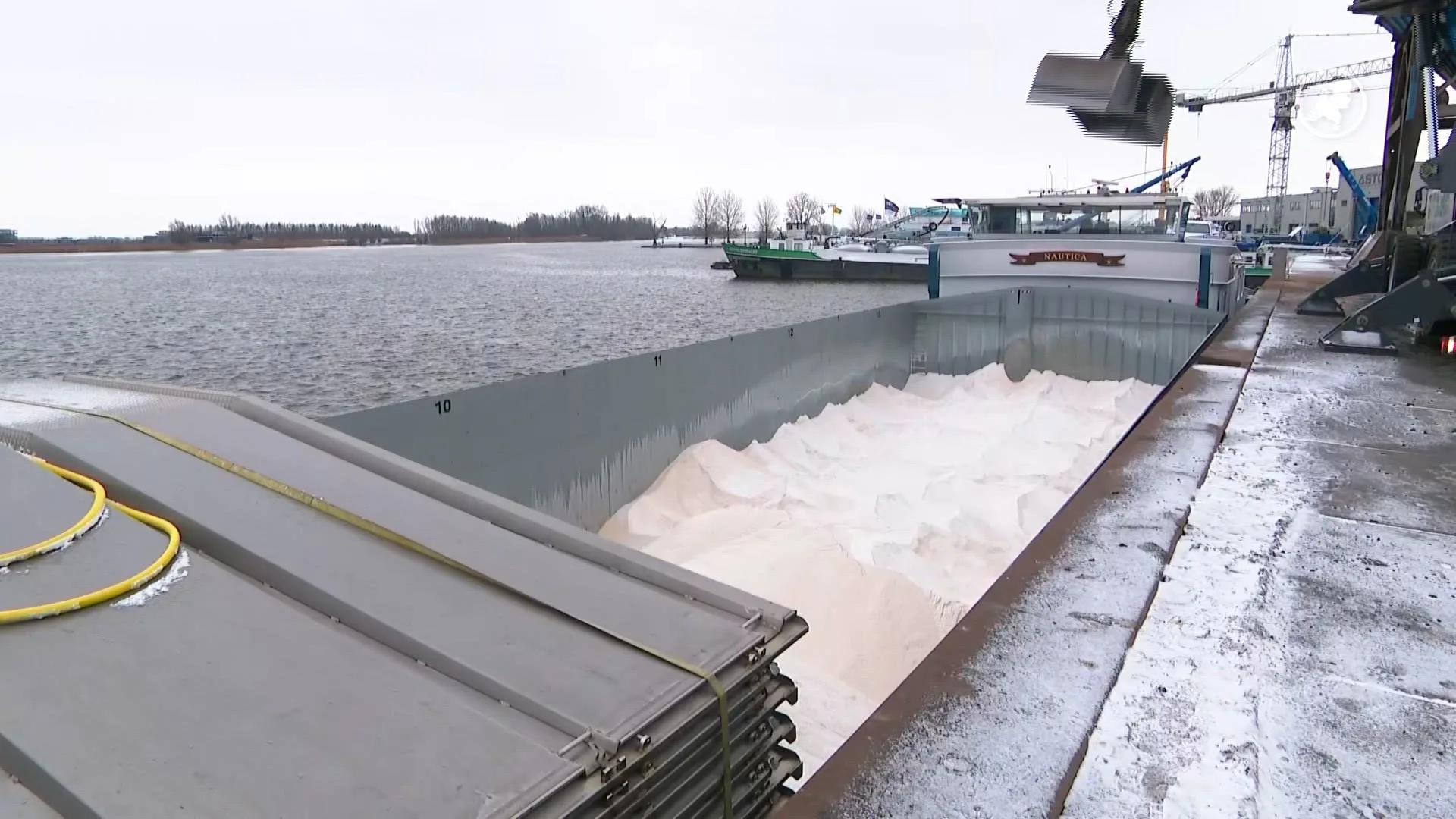 Miljoenen kilo's aan strooizout om geslonken zoutvoorraad aan te vullen