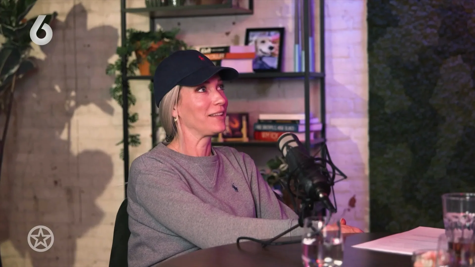 Hélène Hendriks had bijna het bed gedeeld met Remy Bonjaski