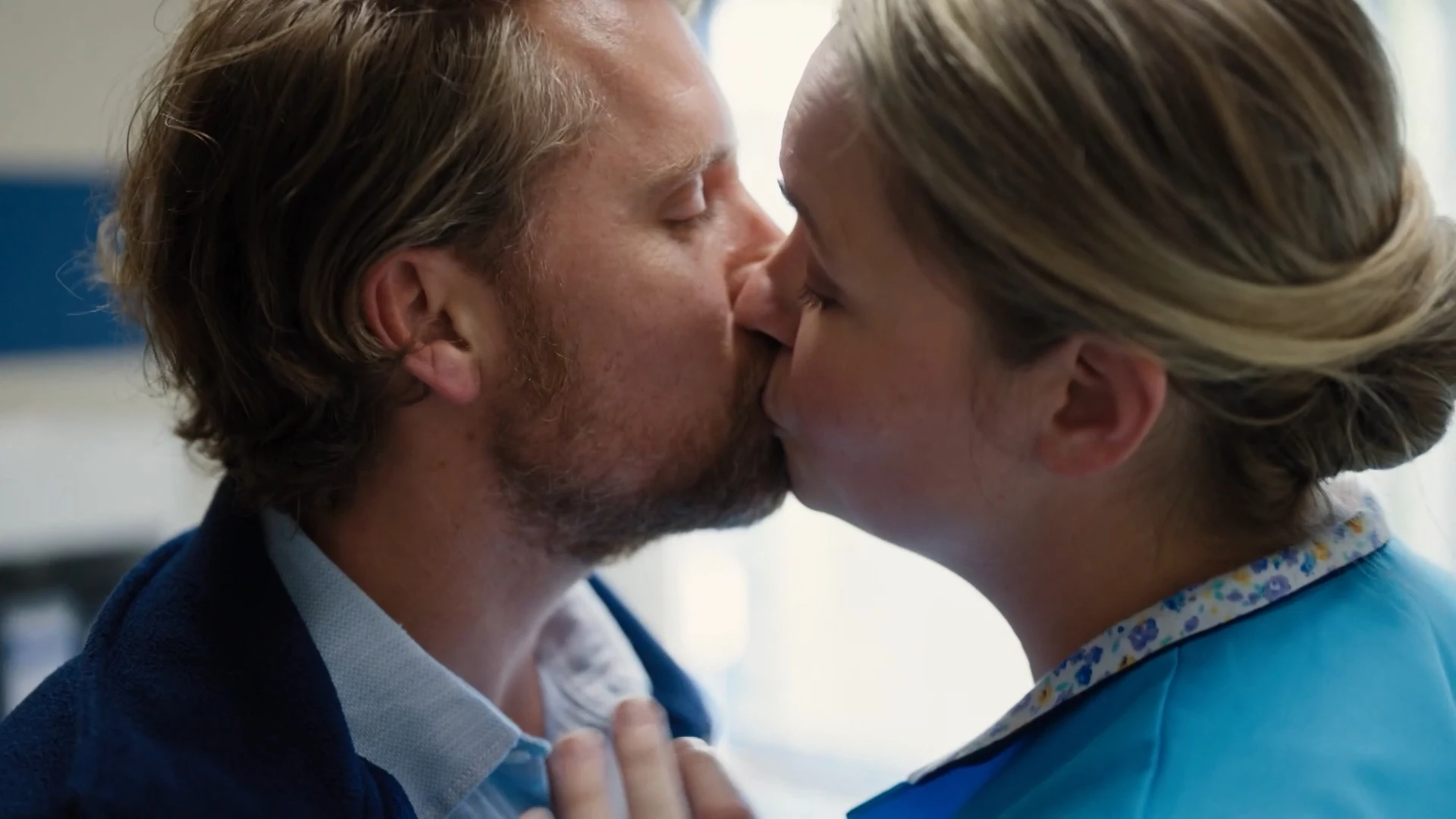 Olivia's man komt even een bezoekje brengen...