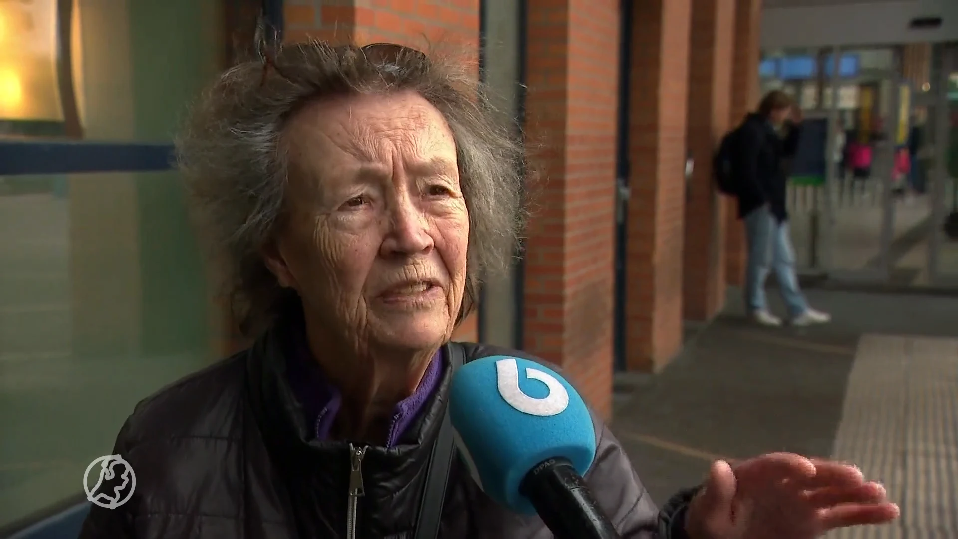 Is het oké om te protesteren tijdens de dodenherdenking?