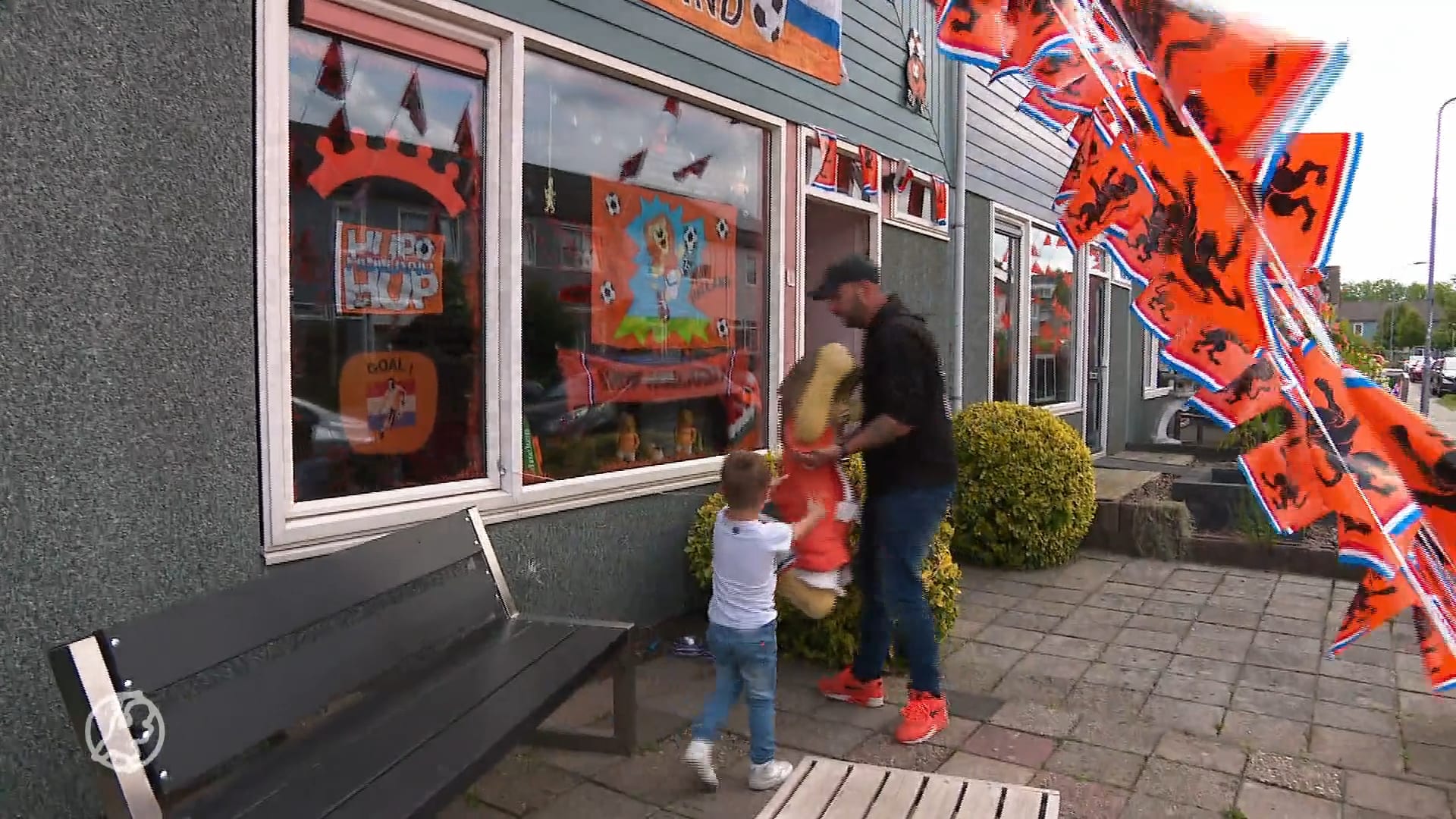 Jeffrey organiseerde jarenlang oranjestraat met vader, in zijn nieuwe wijk wil niemand meedoen
