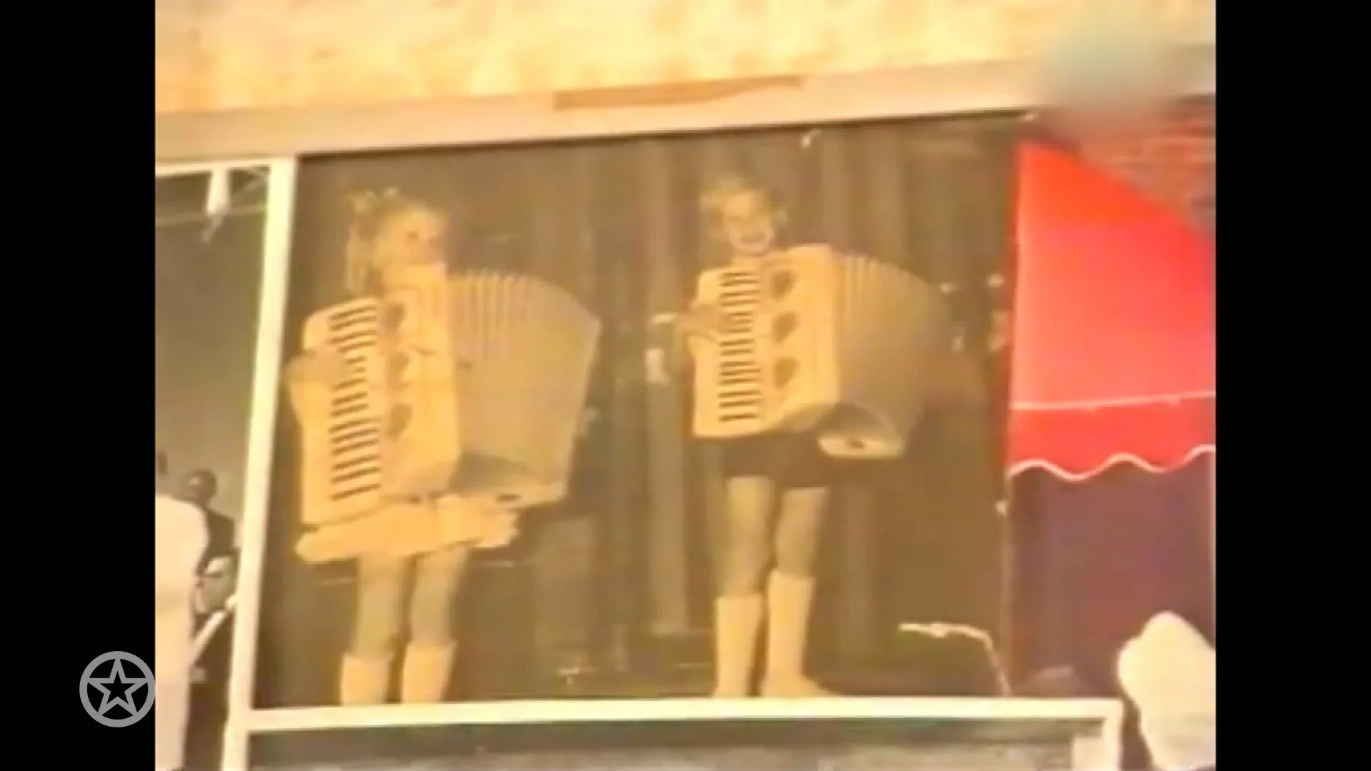 Musicus en componist Tonny Eyk overleden op 85-jarige leeftijd