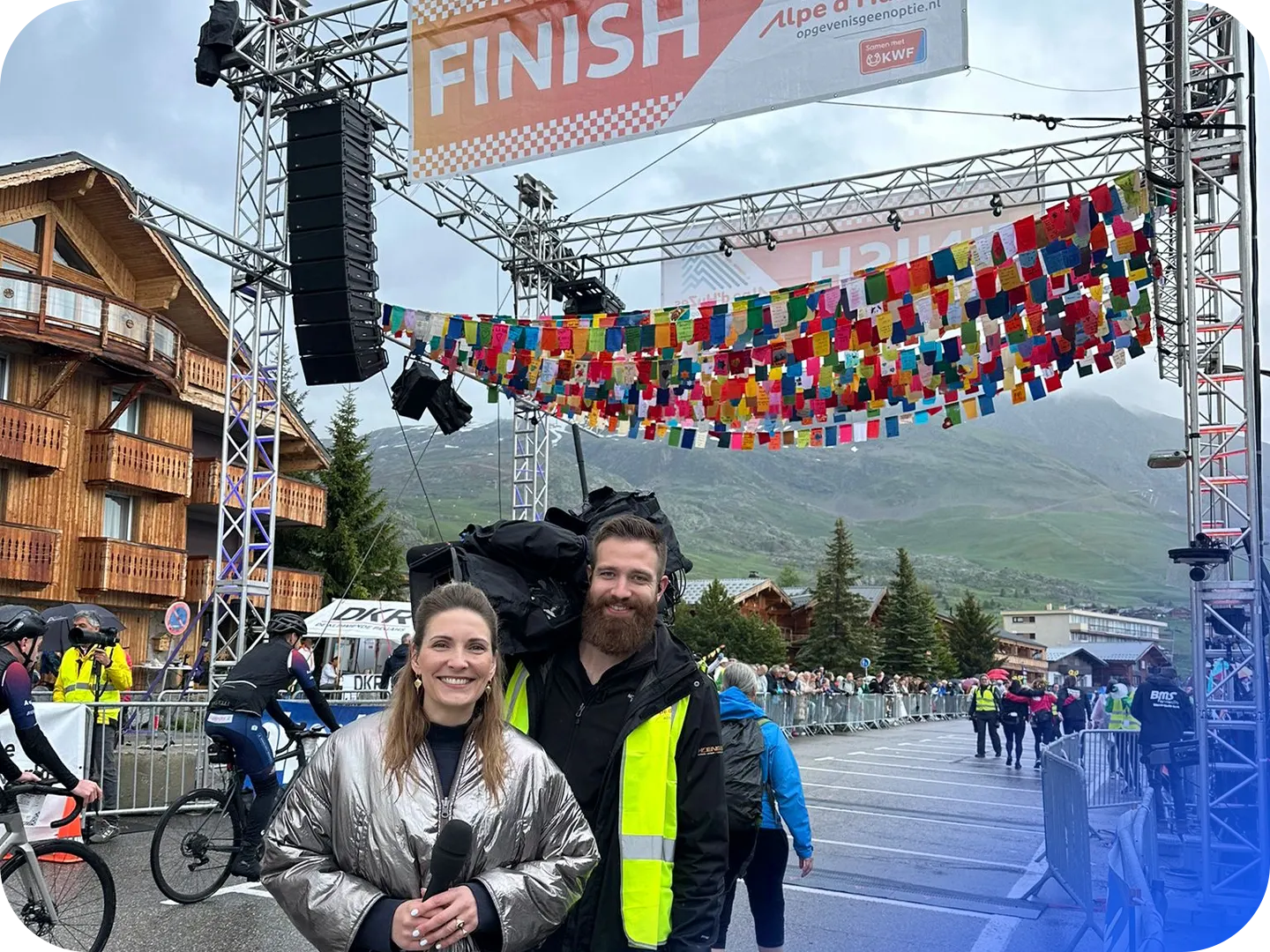Annemarie Brüning bij de finish (2025).