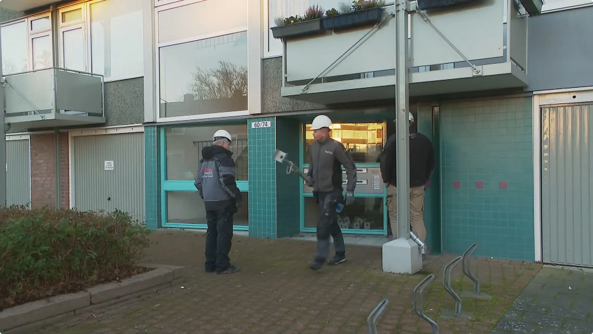 Bouwvakkers bij ingestort trappenhuis Maarssen
