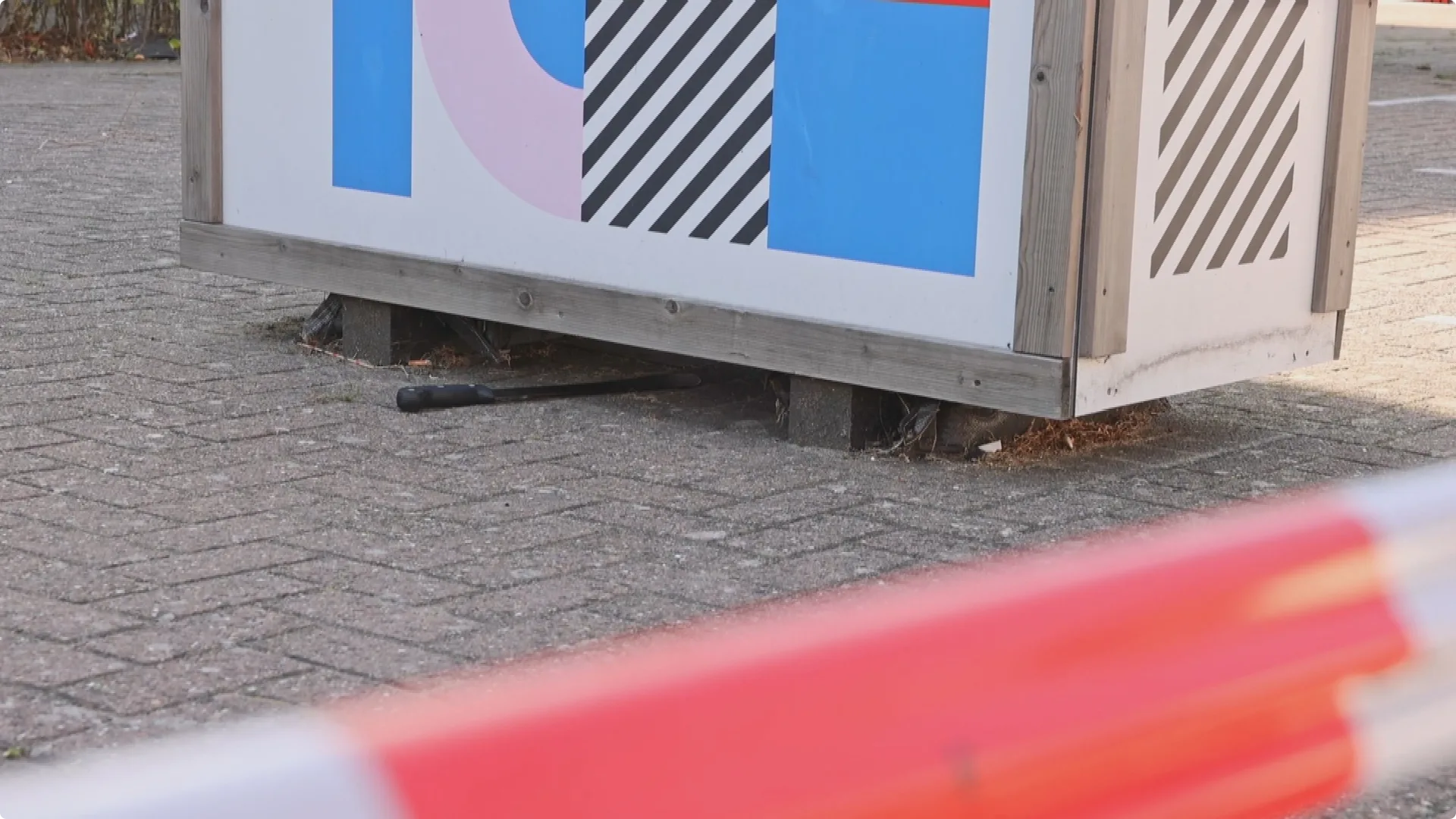 Op de locatie werd een groot mes gevonden. Beeld: MediaTV