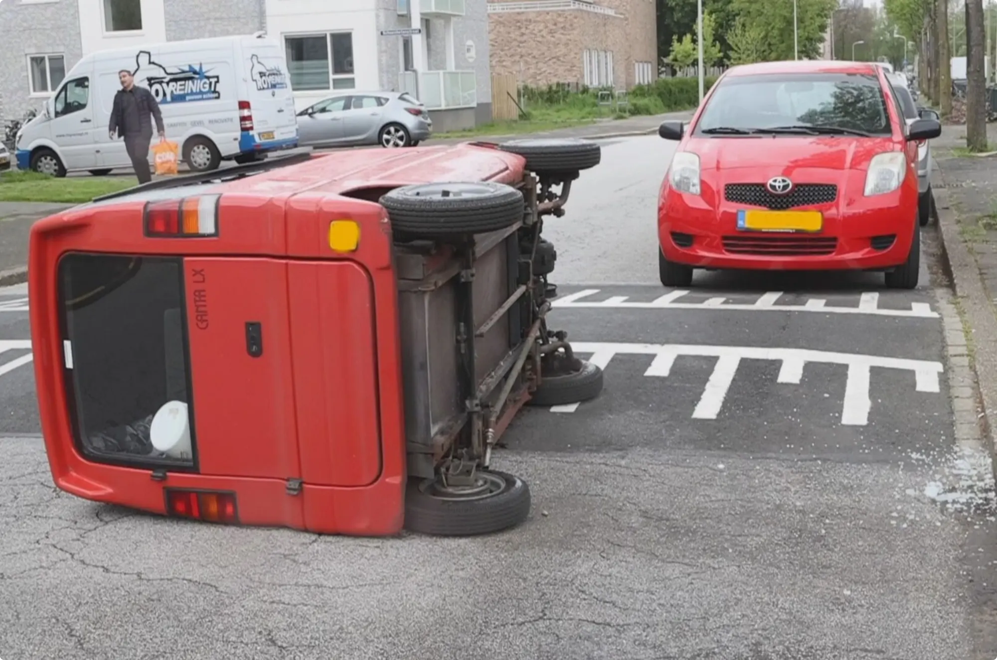 Canta op zijn kant in Den Haag