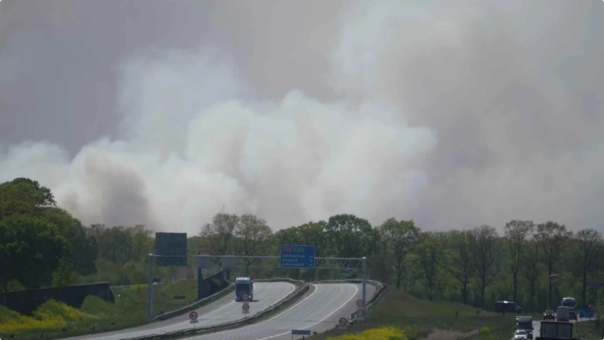 De snelweg A28 is dicht. Foto: Persbureau Meter