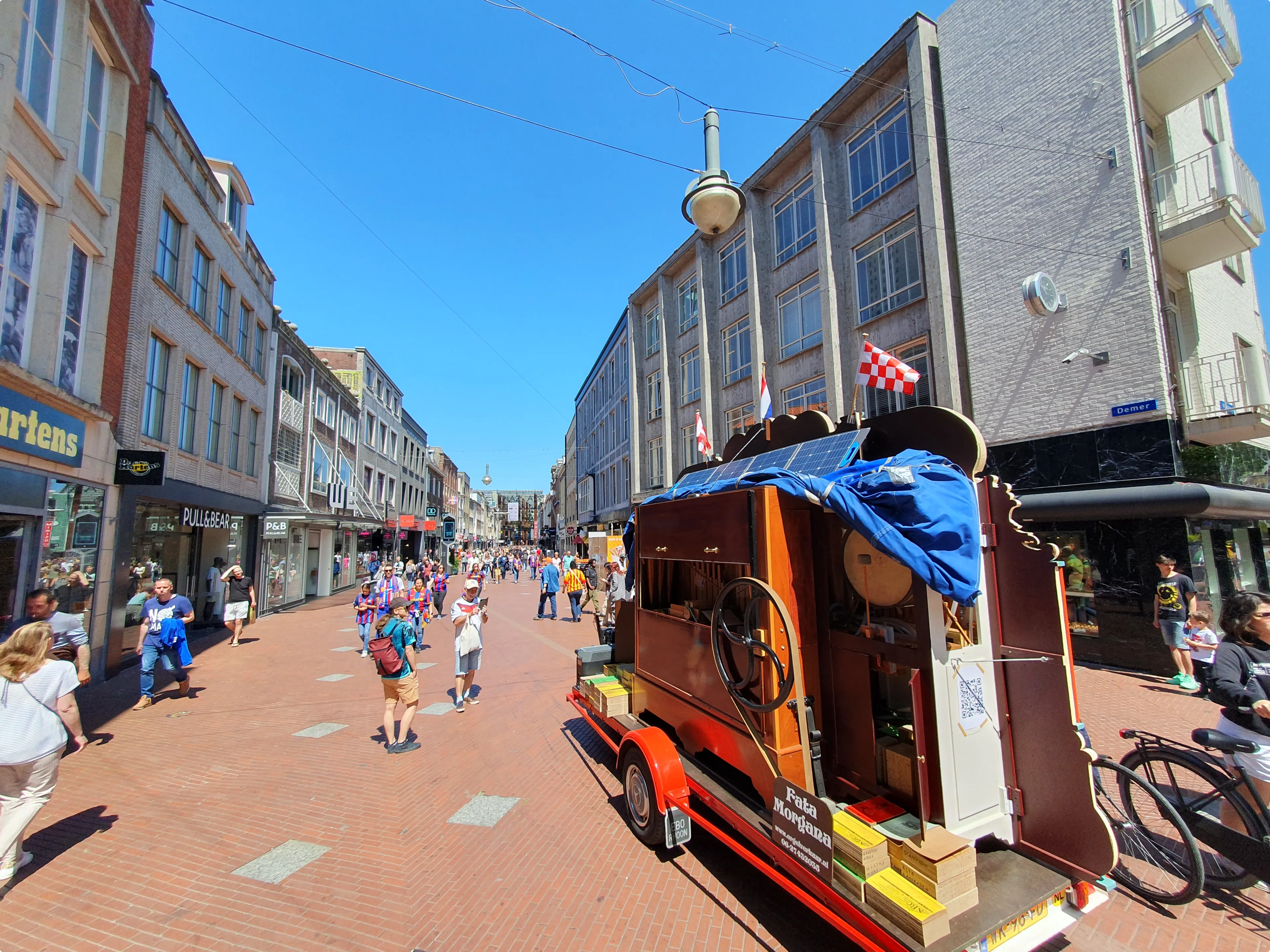 De draaiorgel van Thijs draait op zonne-energie