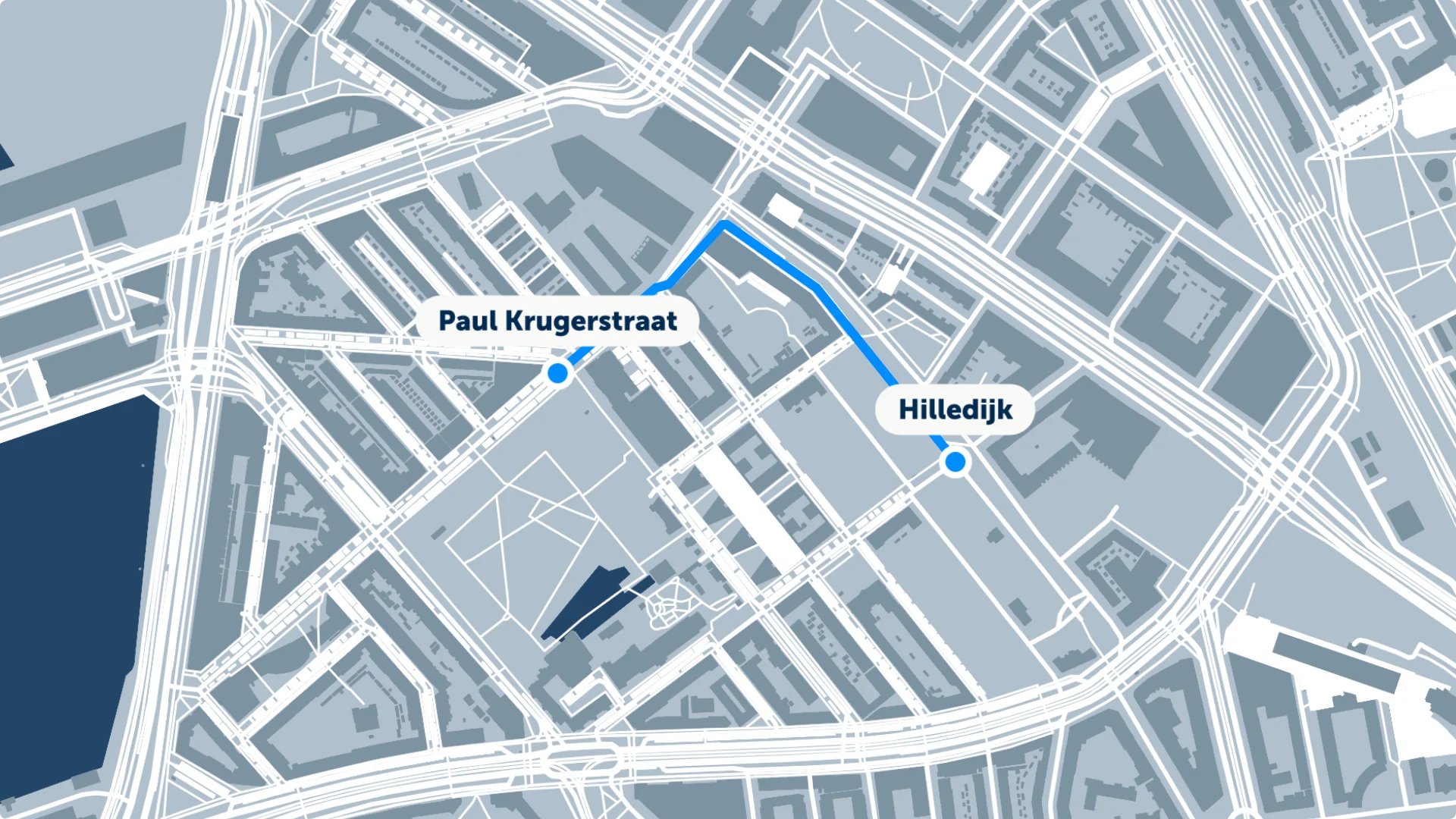 Ze is voor het laatst gezien zaterdagmiddag rond 13.00 uur, toen ze haar woning aan de Paul Krugerstraat verliet. Ze zou naar een winkel aan de Hilledijk gaan, maar is daar niet aangekomen, zegt de politie.