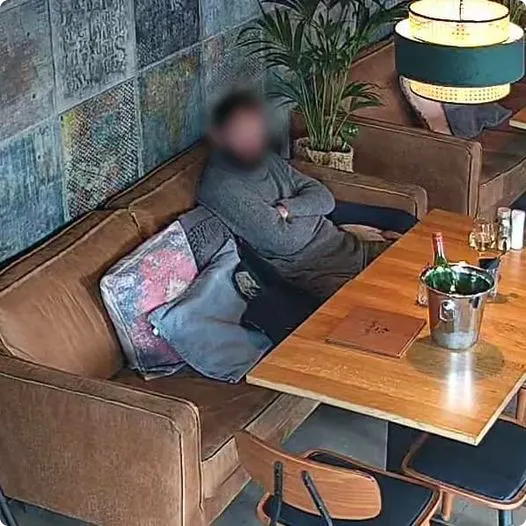 Deze foto van de eetpiraat werd door restauranteigenaar Jasper op Facebook gezet.