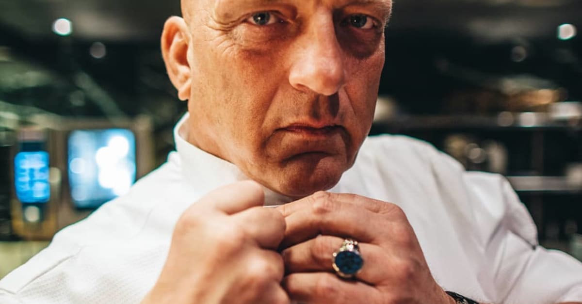 Herman den Blijker vindt troost bij 'zijn vriendin' | Shownieuws