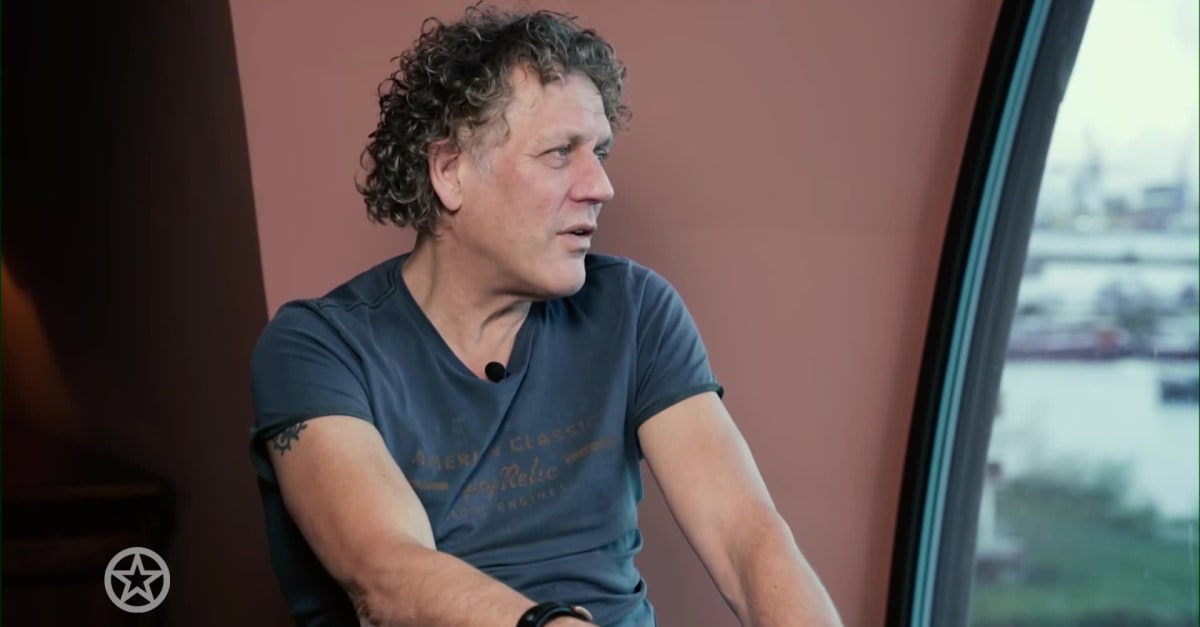 'Helemaal Het Einde-ster ontmaskert als ware sekteleider' | Shownieuws