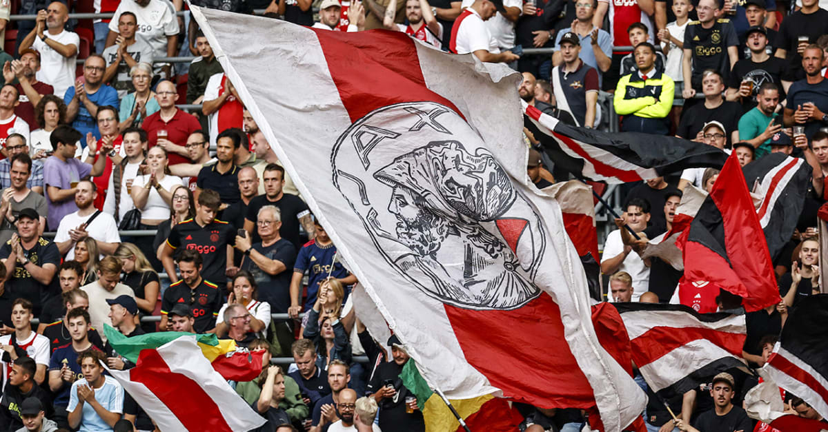 Clublied Ajax blijkt geschreven te zijn door een Rotterdammer | Vandaag
