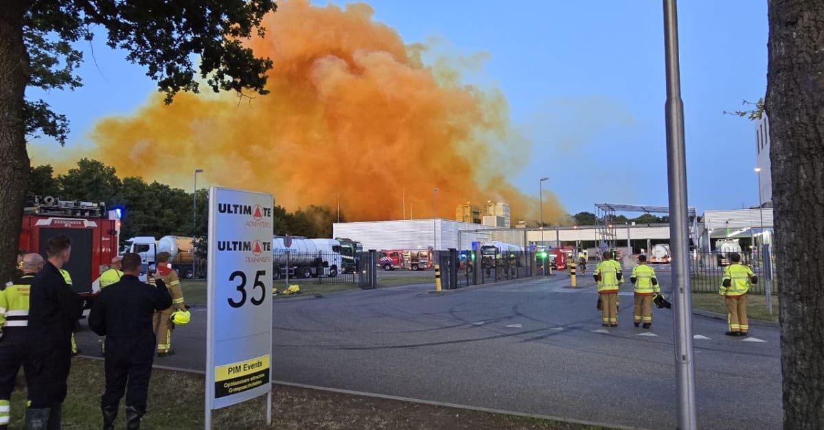 Lucht boven Borculo kleurt oranje door gevaarlijke stof, NL-Alert