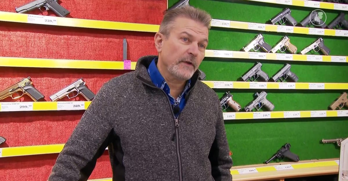 GOBUROS Gun Tactical Range Bag voor 4 pistolen en munitie, plunjezak met TSA-slot en 14x magazijncompartimenten voor de jacht op schietbaansporten