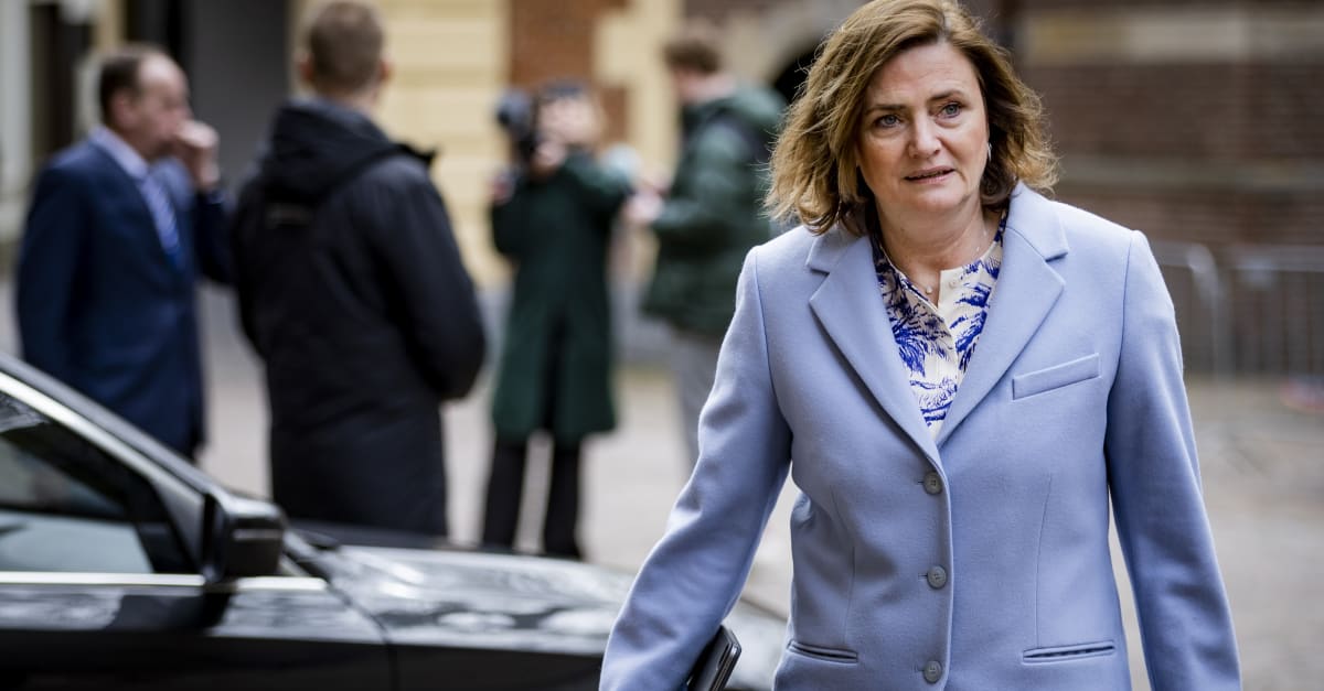 Minister van Gennip: druk op arbeidsmarkt verlagen door vrouwen meer te