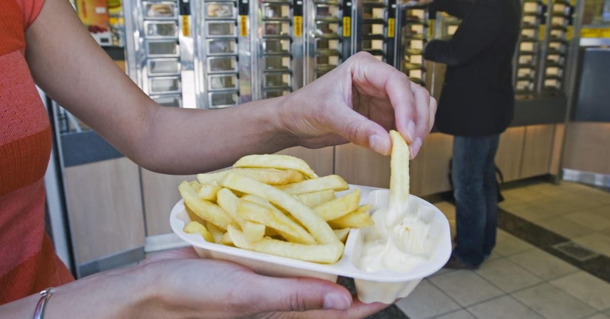 Wegwerpbekers op - Plastic en papieren bekers