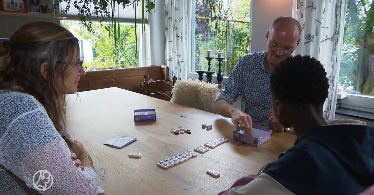 Minder kinderen worden uit huis geplaatst, maar deeltijdpleegouders