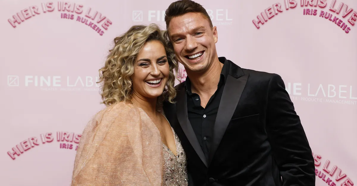 Zien: een romantisch huwelijksaanzoek voor Iris Rulkens | Shownieuws