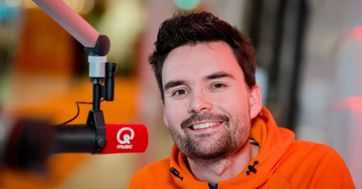 Domien Verschuuren deelt bizar nieuws | Shownieuws