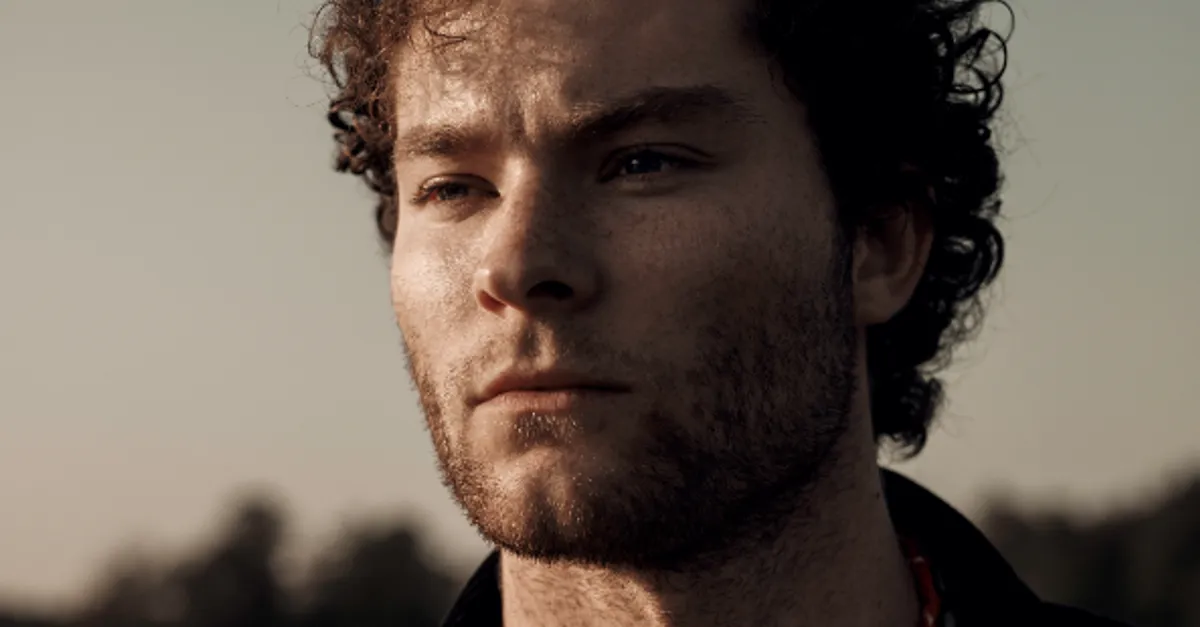 Nederlandse singer-songwriter Raffie brengt eerste single uit | Shownieuws