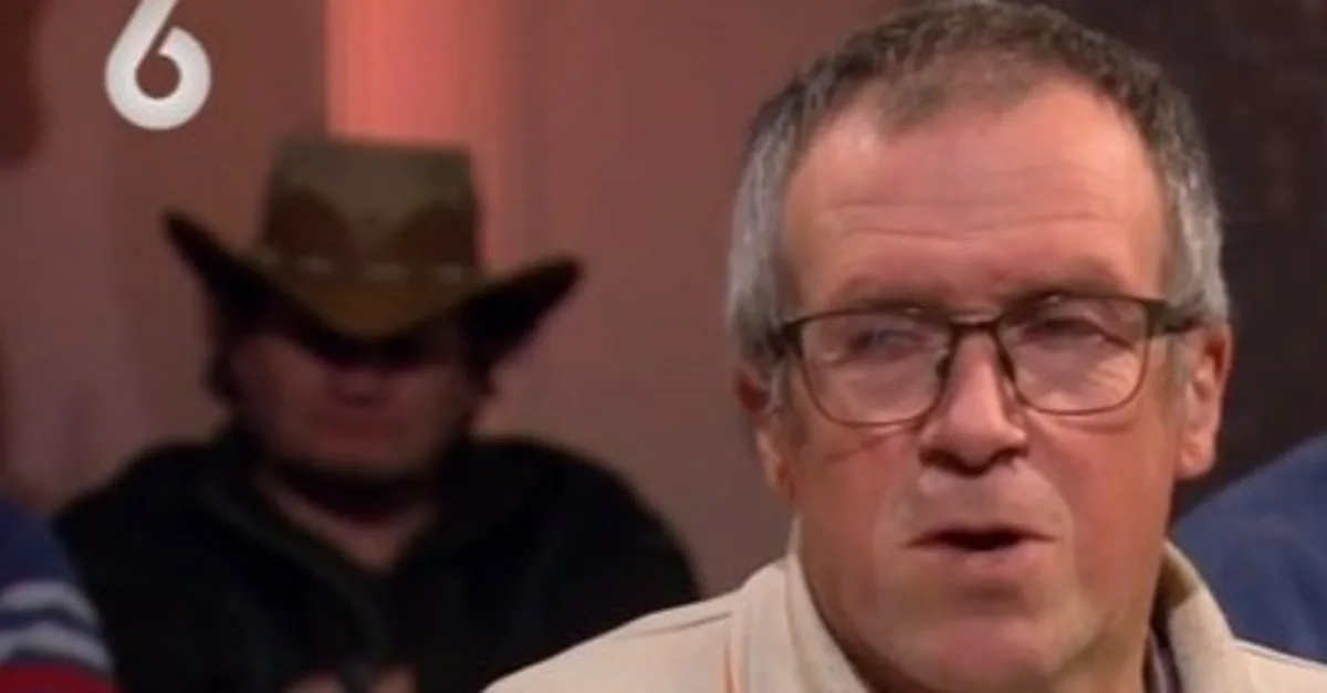 Mr. Frank Visser-kijkers spotten André Hazes look-a-like in publiek |  Shownieuws