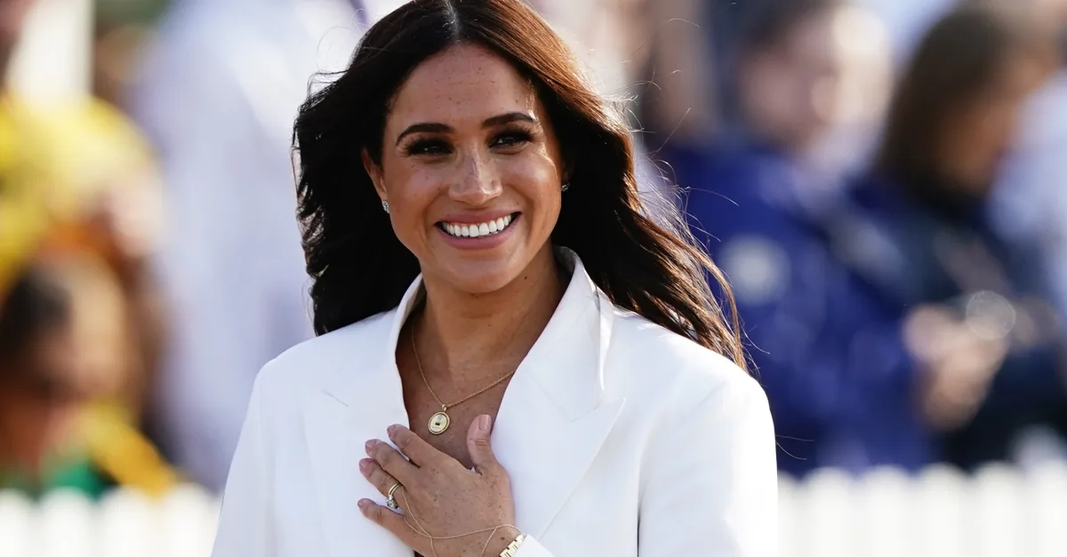 Meghan krijgt kritiek op terugkeer: 'Wat doet zij hier?' | Shownieuws
