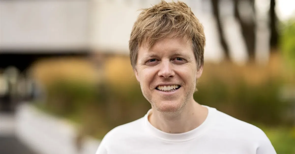 Prachtige nieuwe uitdaging voor Lex Uiting | Shownieuws