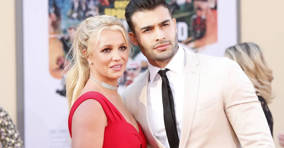 Exen Britney Spears spreken zich uit na arrestatie | Shownieuws